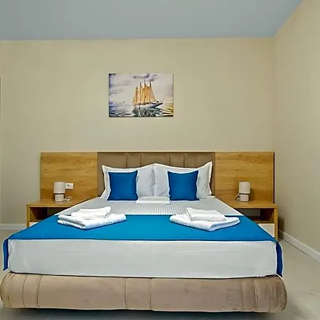 Hotel apartamentowy Coral 4*